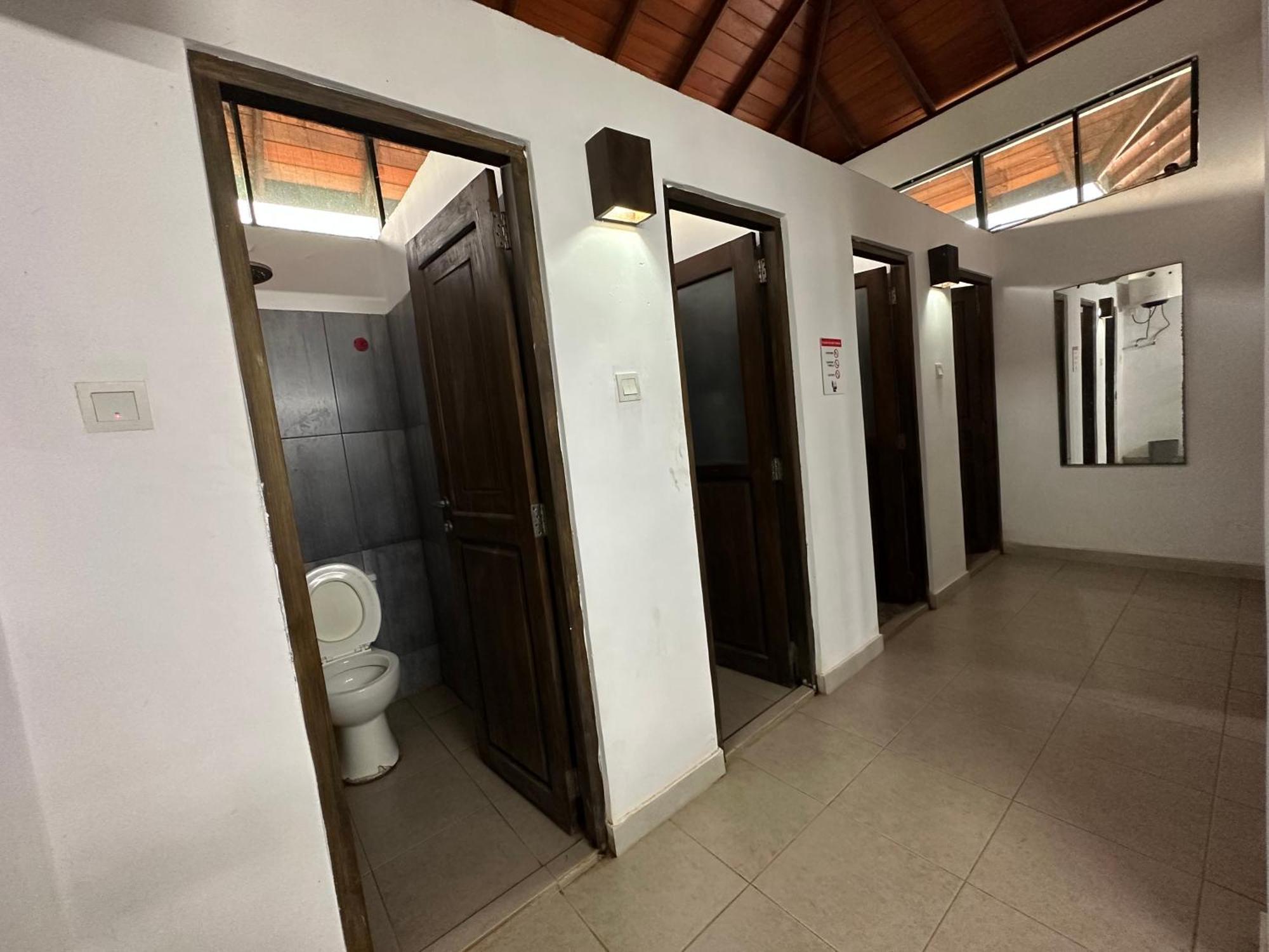 Amaluna Resorts Негомбо Екстериор снимка