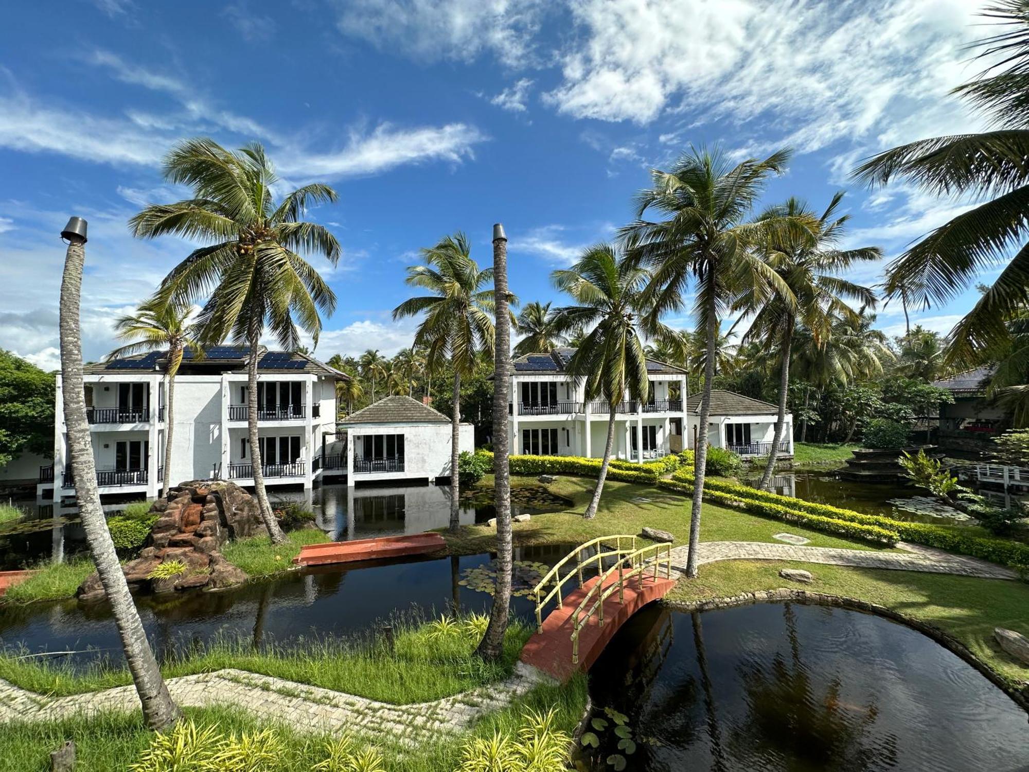 Amaluna Resorts Негомбо Екстериор снимка