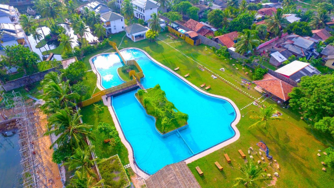 Amaluna Resorts Негомбо Екстериор снимка